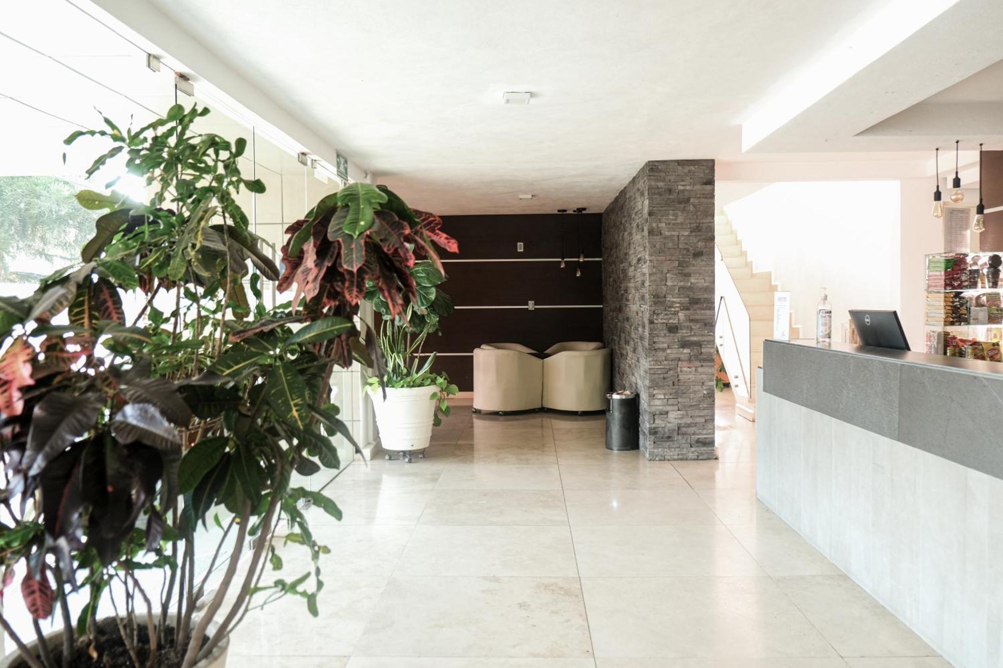 Hotel St. George Celaya  Eksteriør billede